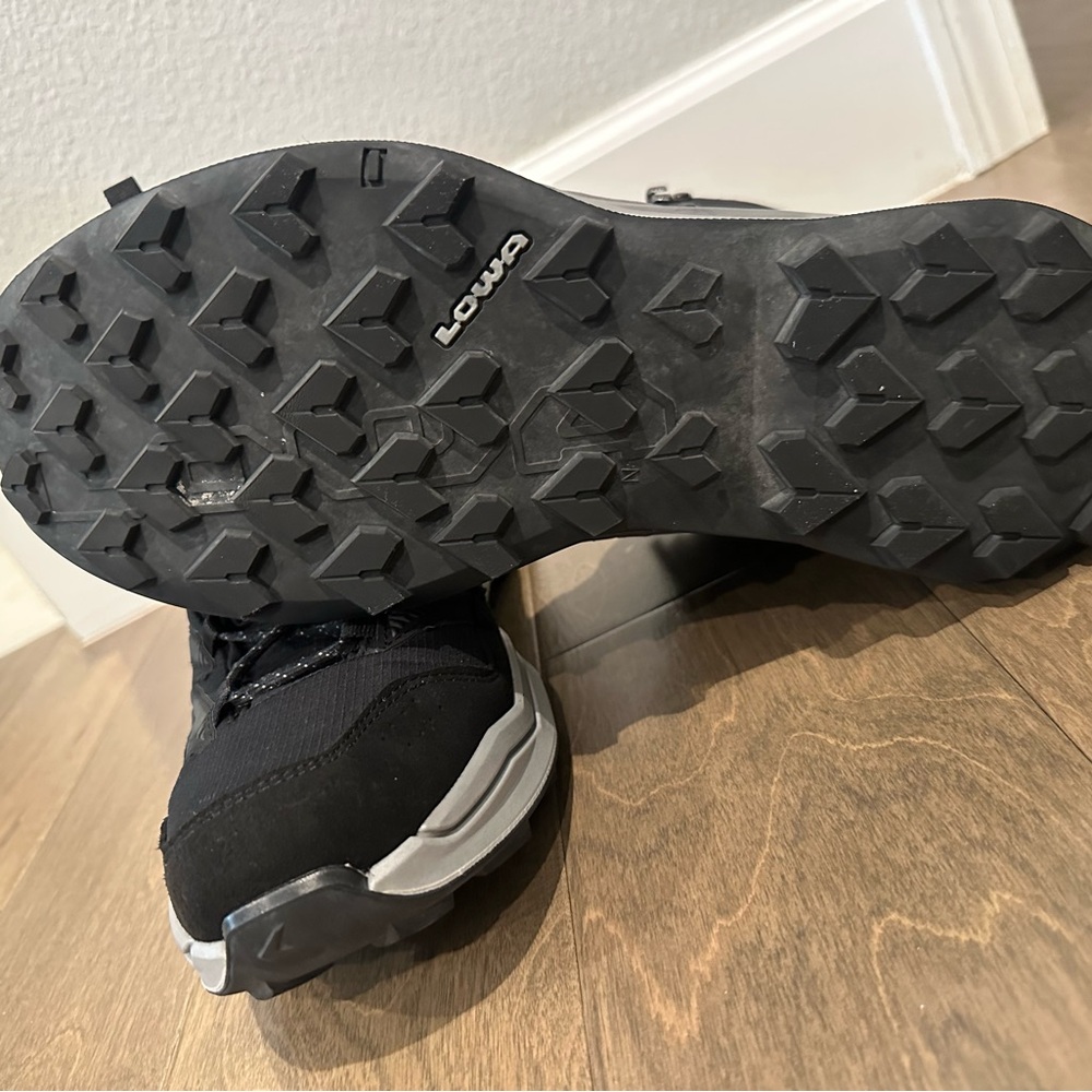 Lowa Black and Gray Athletic Shoes - Picture 5 of 8